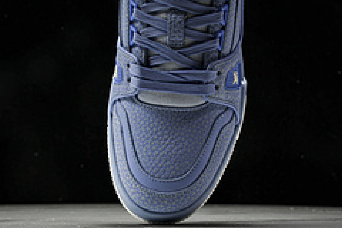 L&V SNEAKERS