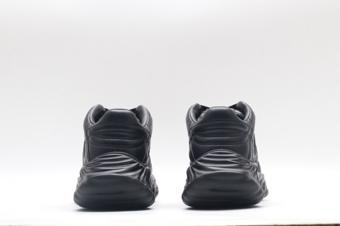 GUCC SNEAKER