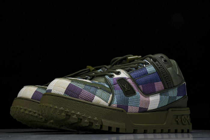 L&V SNEAKERS