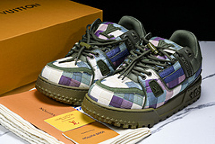 L&V SNEAKERS