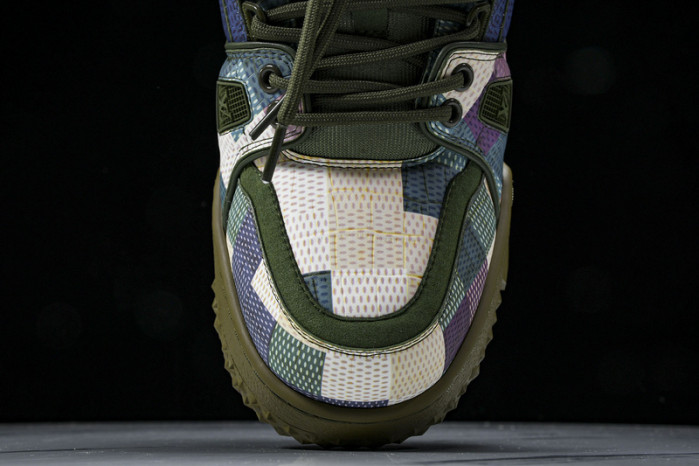 L&V SNEAKERS