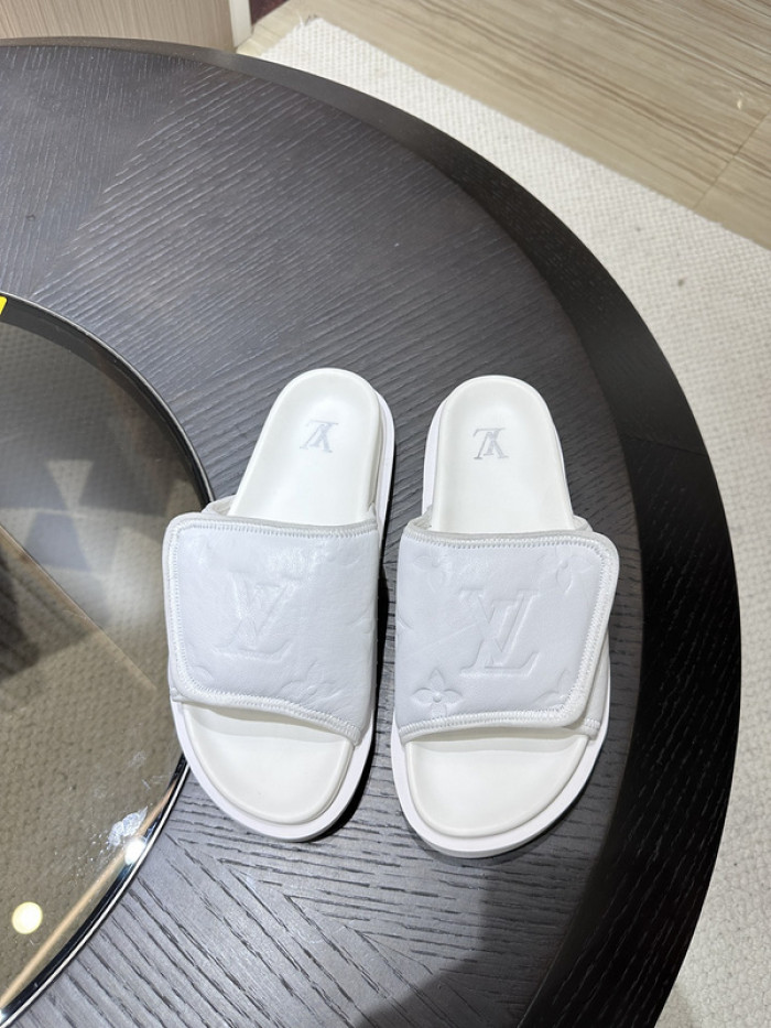 L&V SLIPPERS