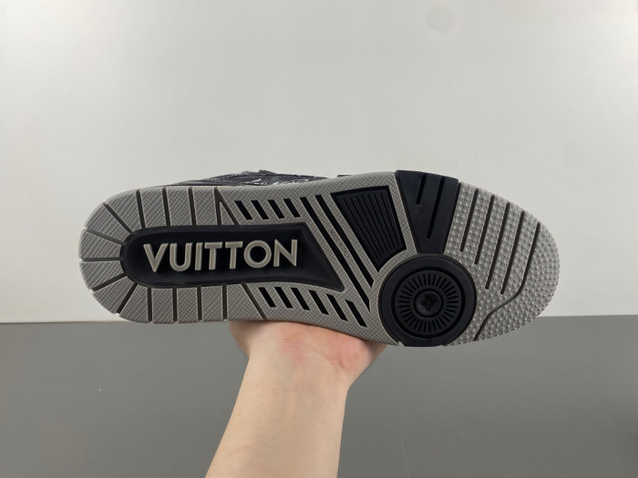 L&V SNEAKERS