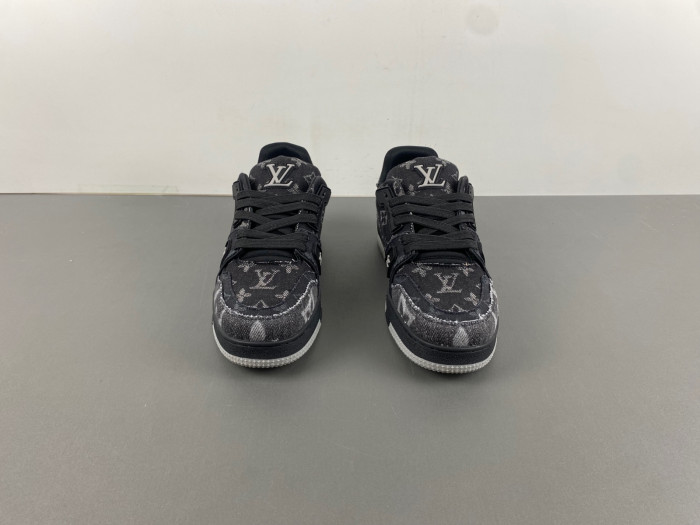 L&V SNEAKERS