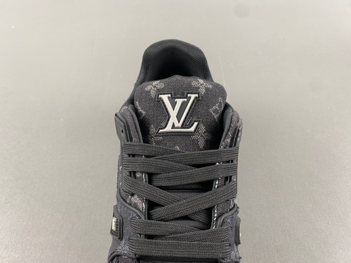 L&V SNEAKERS
