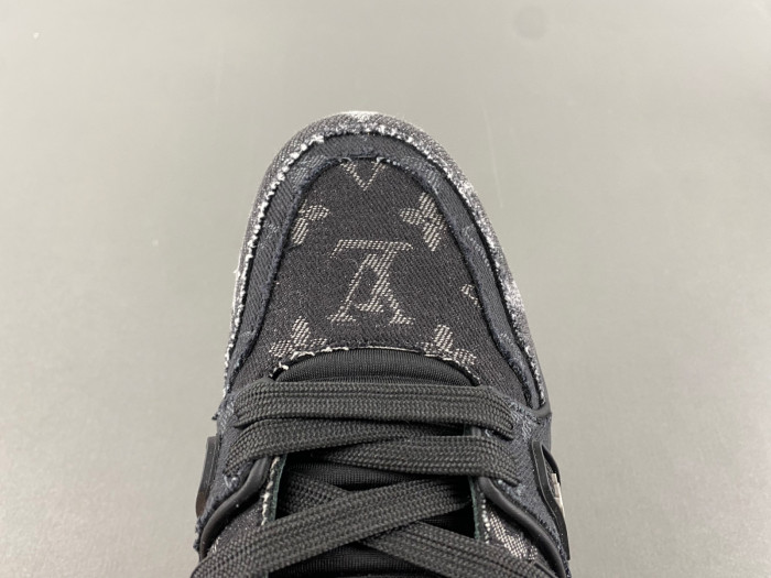 L&V SNEAKERS