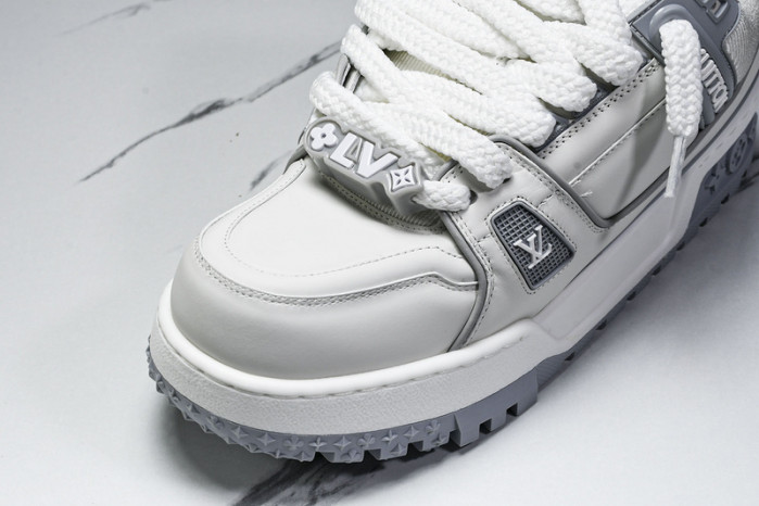 L&V SNEAKERS