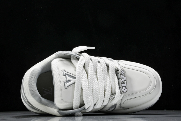 L&V SNEAKERS