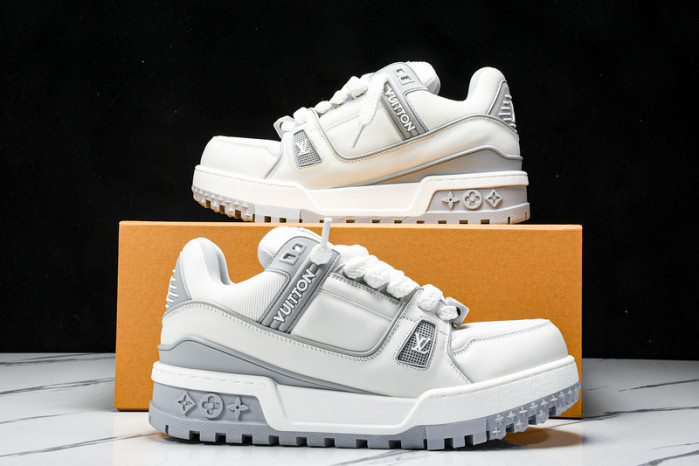 L&V SNEAKERS