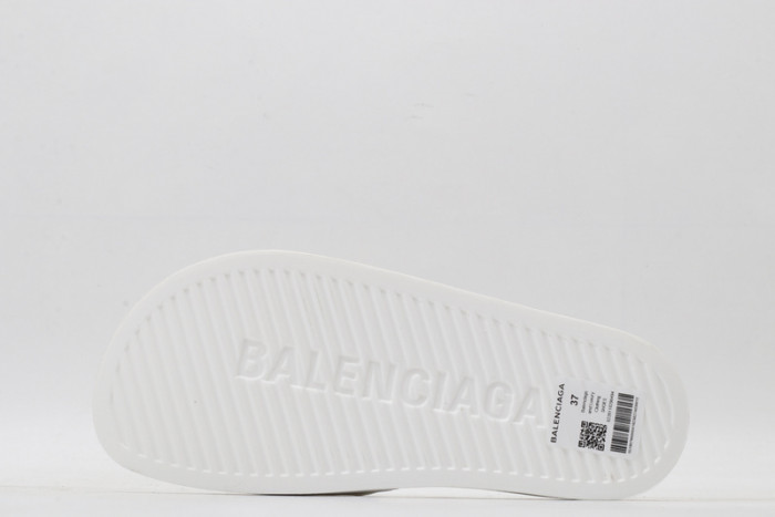 BLEN DESIGNER SLIPPERS