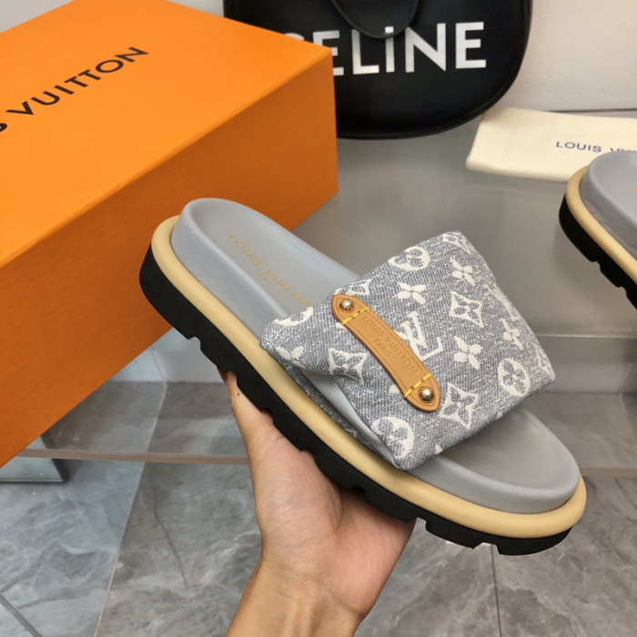 L&V SLIPPERS