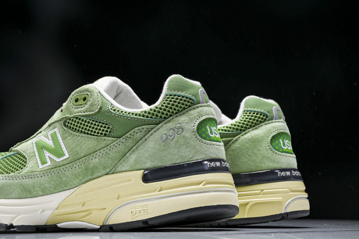 New Balance U993GW