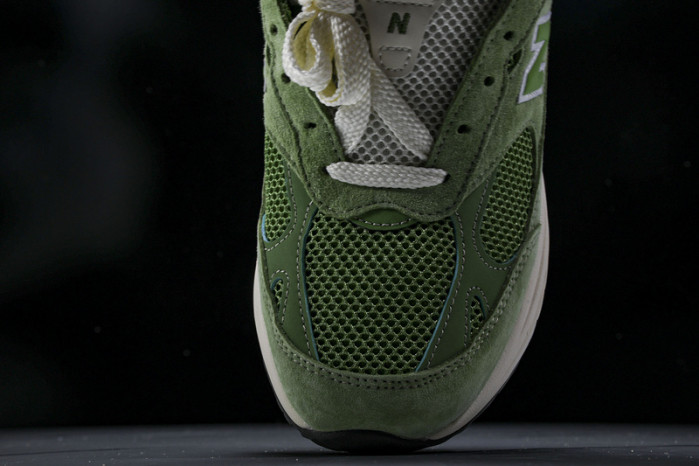 New Balance U993GW