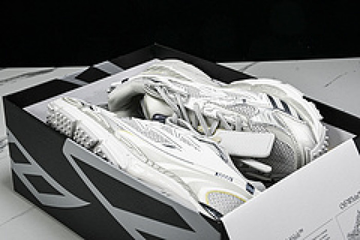 OH SNEAKER
