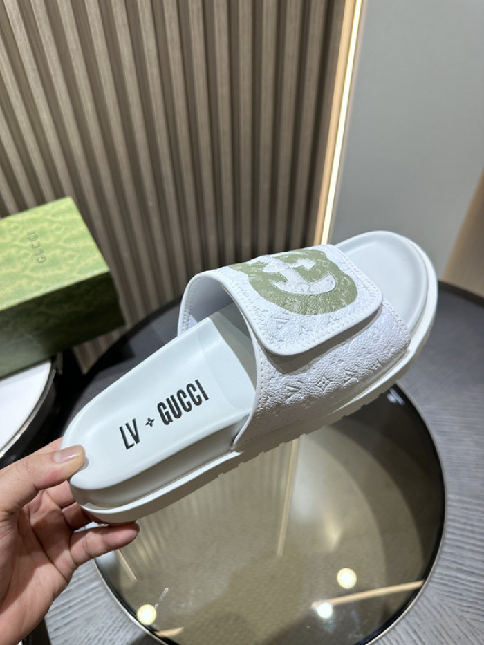 G DESIGNER SLIPPERS