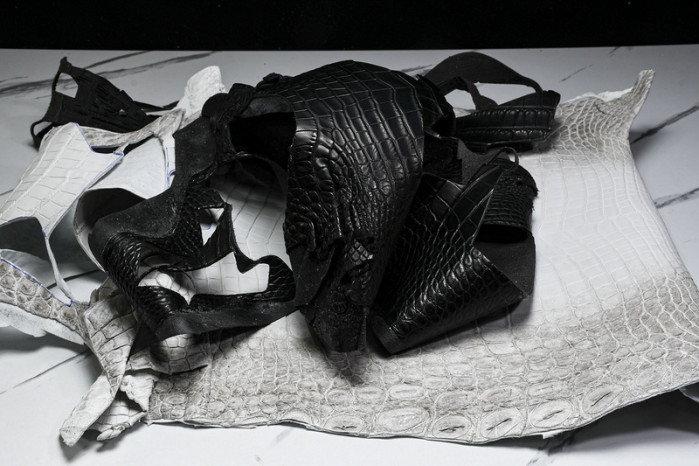 L&V SNEAKERS