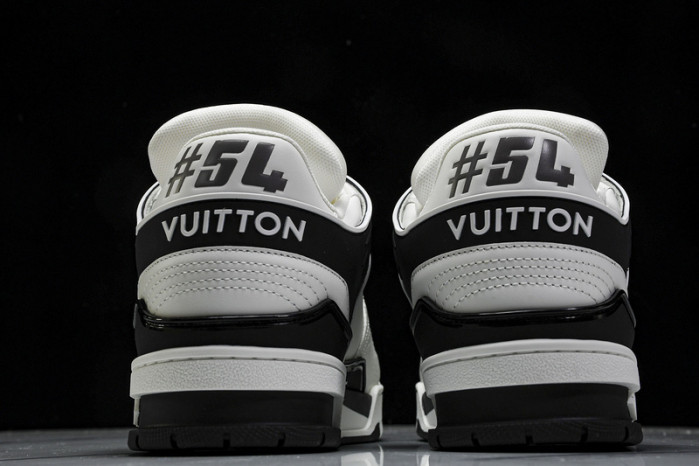 L&V SNEAKERS