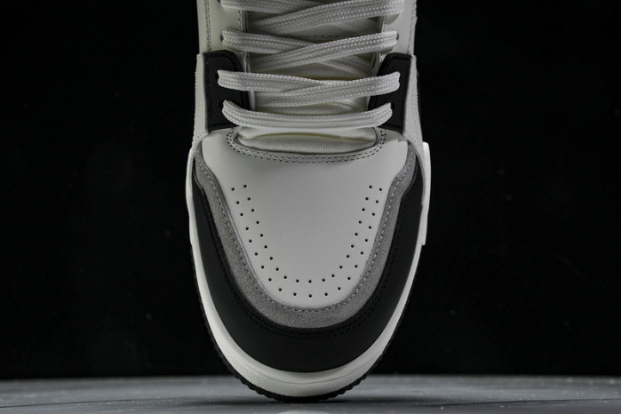 L&V SNEAKERS