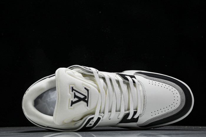 L&V SNEAKERS