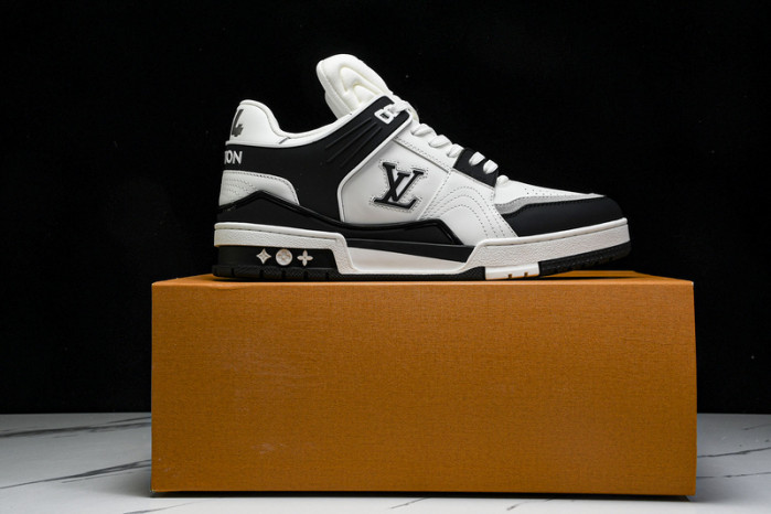 L&V SNEAKERS