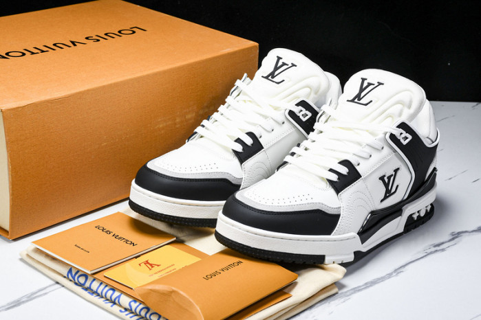 L&V SNEAKERS