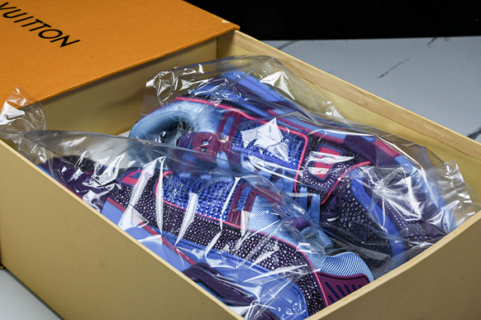 L&V SNEAKERS