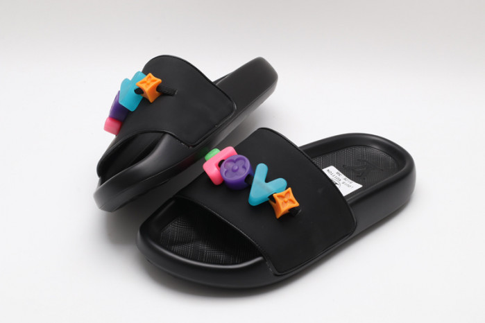 L&V SLIPPERS