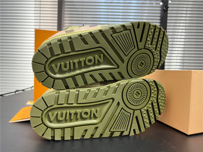 L&V SNEAKERS