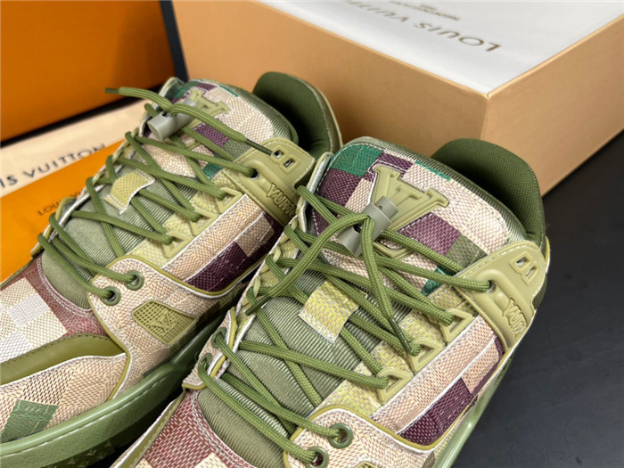 L&V SNEAKERS