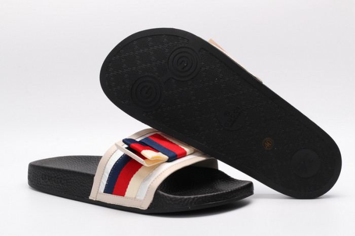 G DESIGNER SLIPPERS