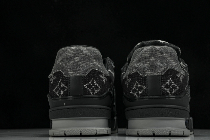L&V SNEAKERS