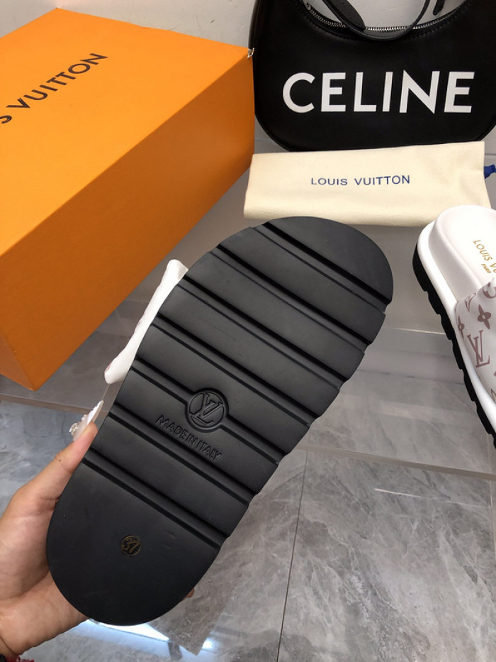 L&V SLIPPERS