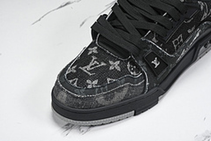 L&V SNEAKERS