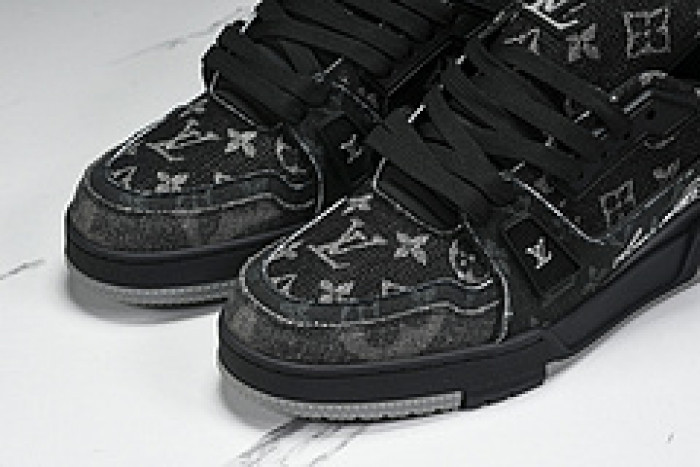 L&V SNEAKERS
