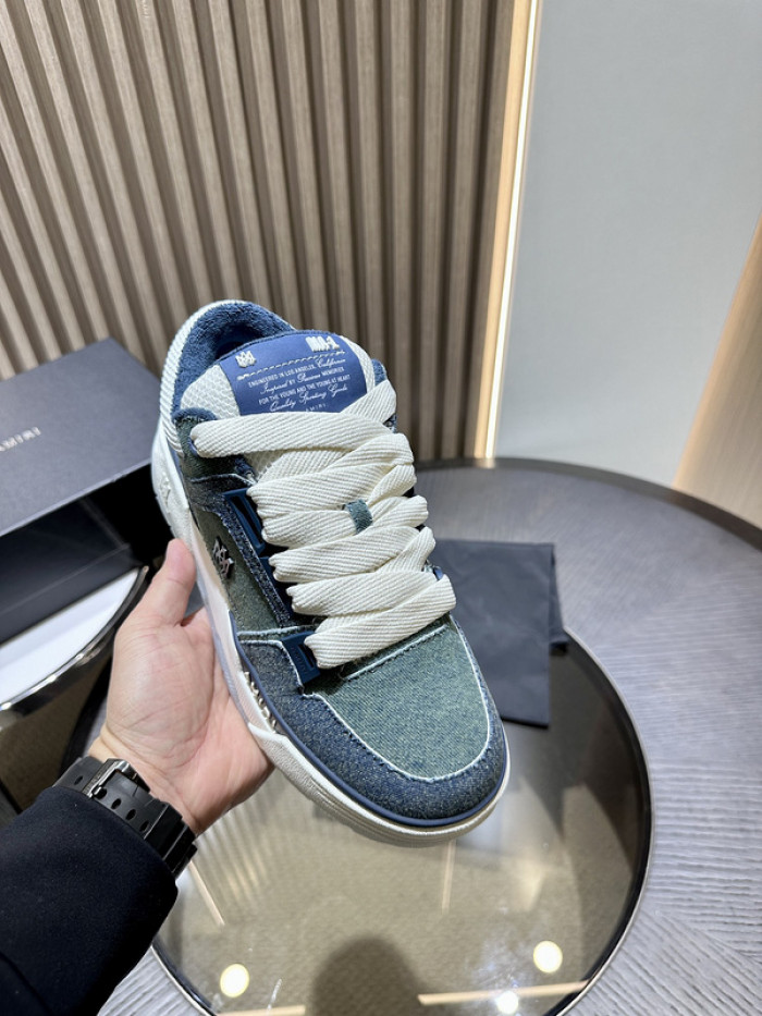 AM1R1 SNEAKERS