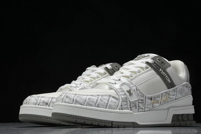 L&V SNEAKERS