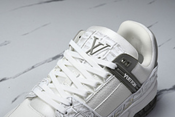 L&V SNEAKERS