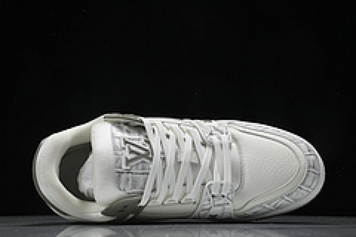 L&V SNEAKERS