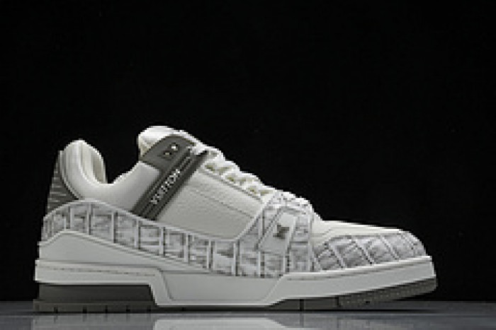 L&V SNEAKERS