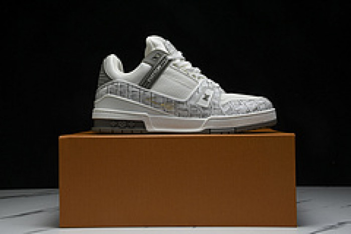 L&V SNEAKERS