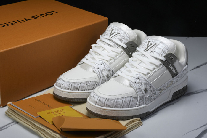 L&V SNEAKERS