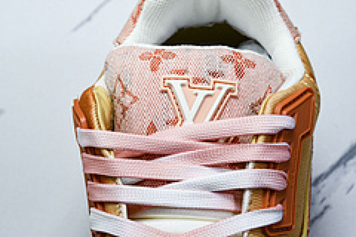 L&V SNEAKERS