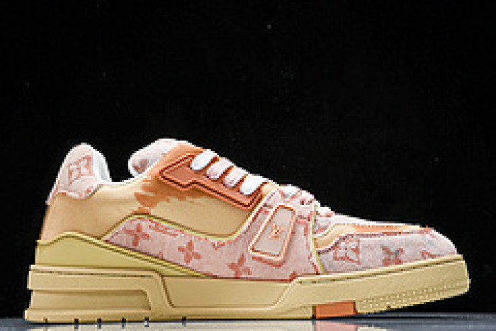 L&V SNEAKERS