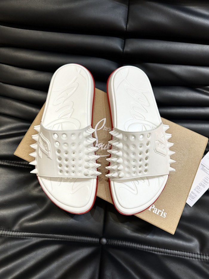 CL SLIPPERS