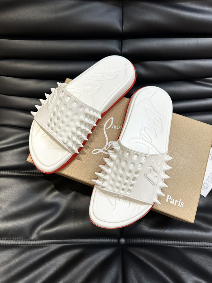 CL SLIPPERS