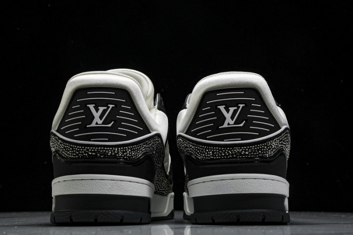 L&V SNEAKERS