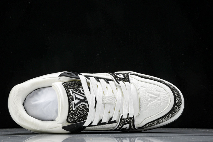 L&V SNEAKERS