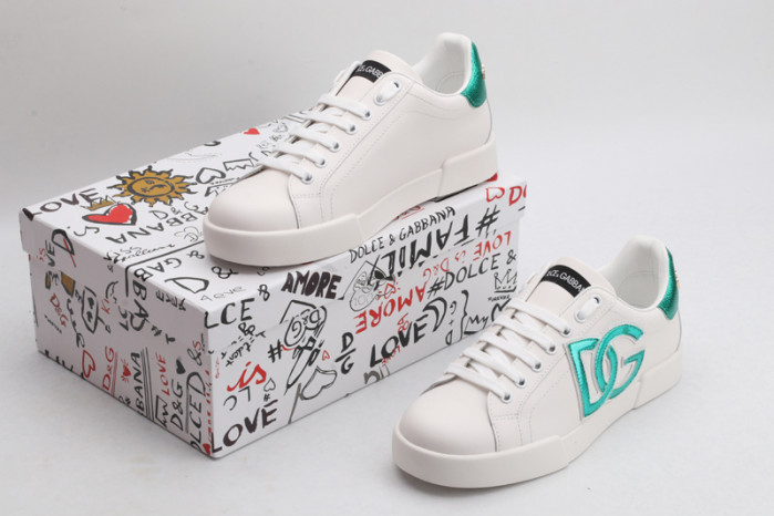 DG sneaker