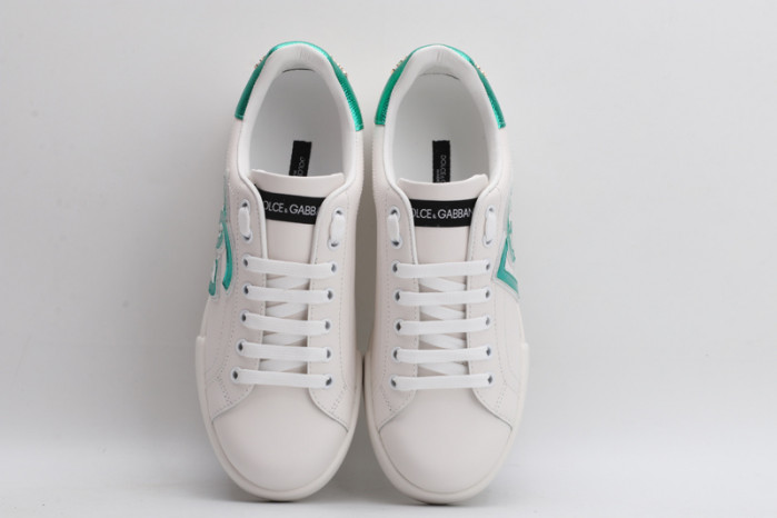 DG sneaker