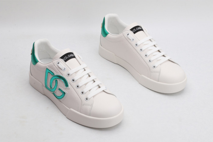 DG sneaker